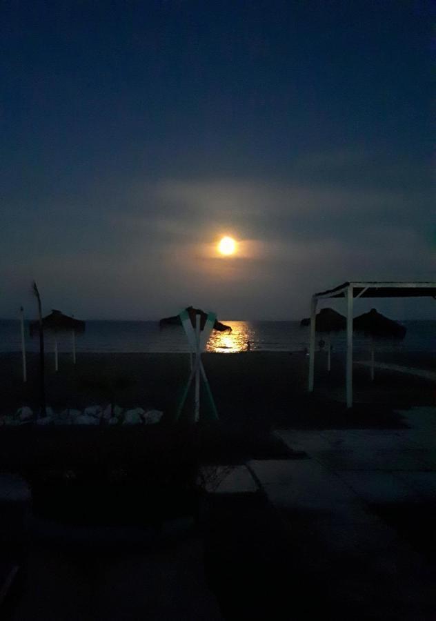 Lido Beachfront Torremolinos Eksteriør billede